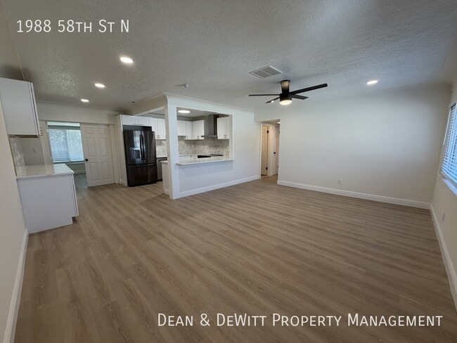 Photo - 1988 58th St N House