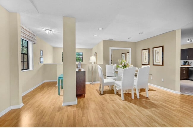 Building Photo - 22759 Mandeville Pl