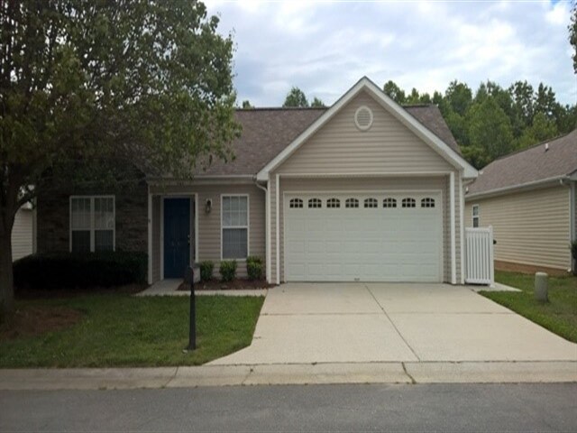 Primary Photo - 5760 Regent Village Dr