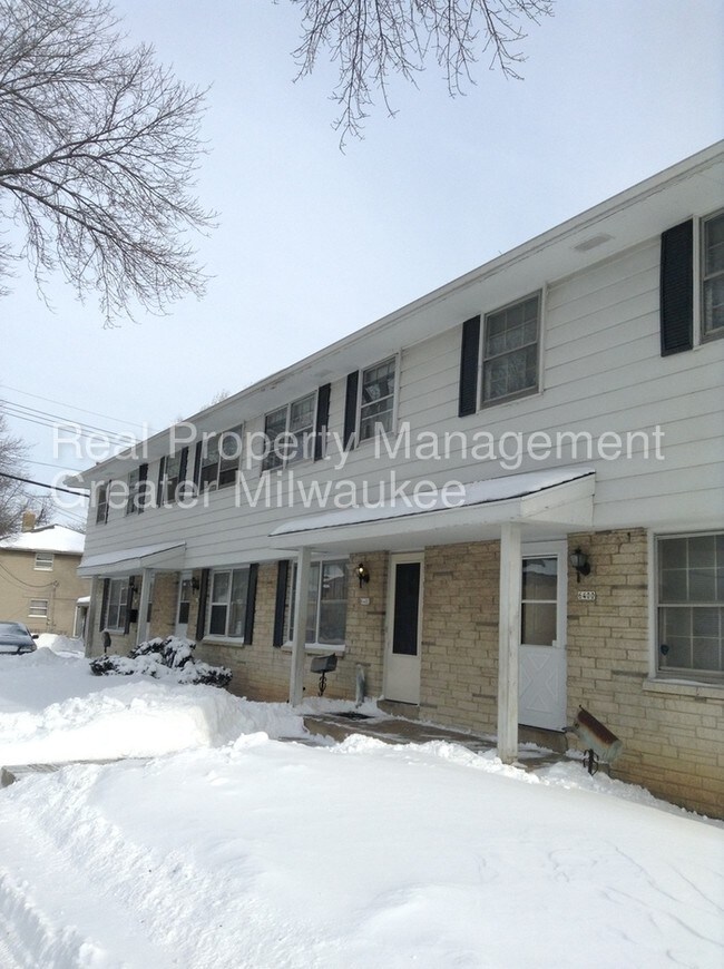 Foto del edificio - 6400 N 73rd St