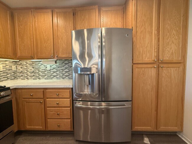 Foto del edificio - Beautiful Otay Ranch Home with Spacious Floor Plan and Private Backyard