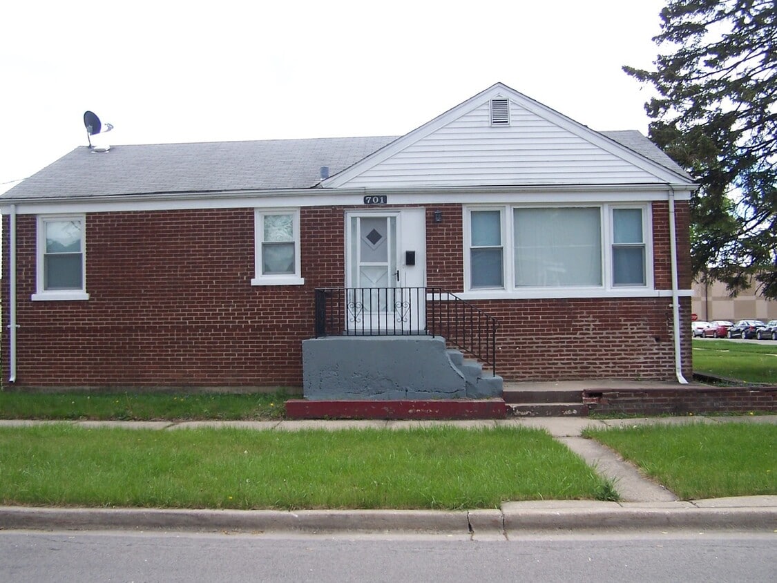 701 24th Ave, Bellwood, IL 60104 House Rental in Bellwood, IL