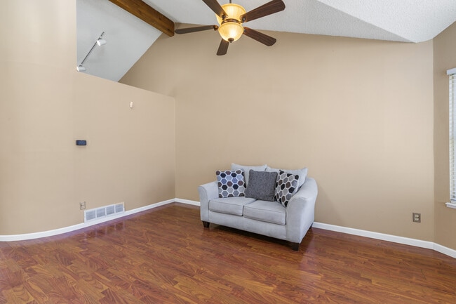 Building Photo - 4325 Horizonpoint Dr