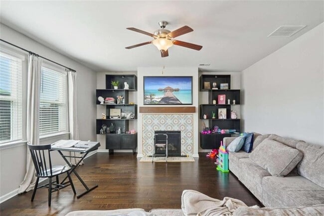 Building Photo - 3605 Broadwick Ln