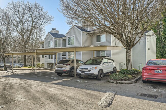 Building Photo - Updated 2 Bed Renton Ridge Condo; A Great ...