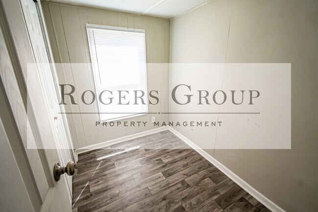 Foto del edificio - Homes for Rent in Henderson NC - 804-B Sou...
