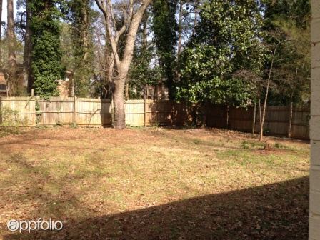 Building Photo - 2526 Brentwood Rd