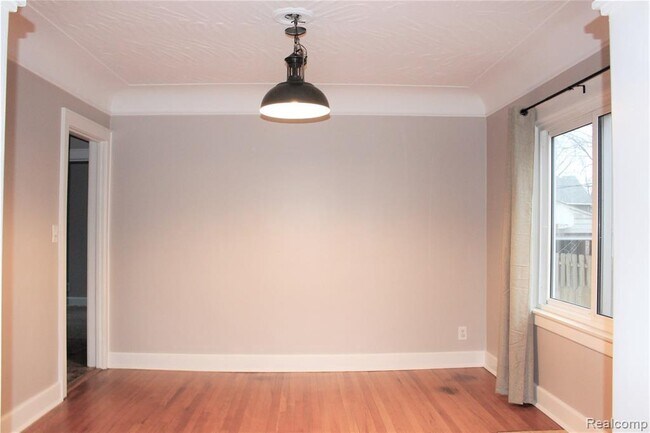 Building Photo - 47 Fairwood Blvd