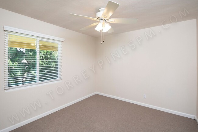 Foto del edificio - *OPEN HOUSE: 5/4 3-4PM* 2BR in Pacific Bea...