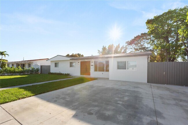 Foto del edificio - 6030 SW 109th Ct