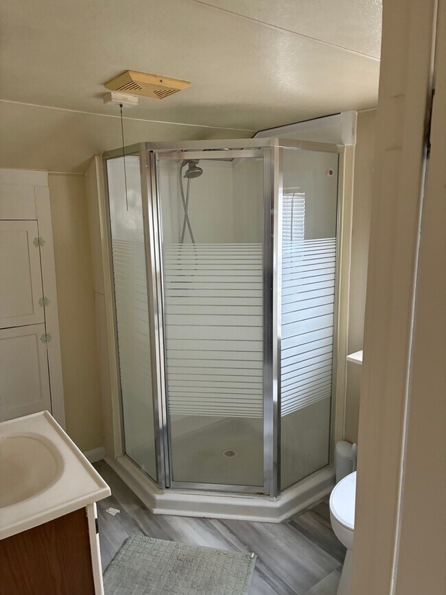 Foto del edificio - 320 W 20th St