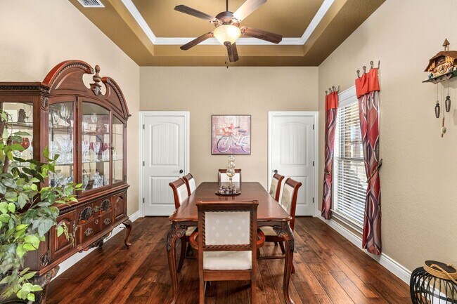 Foto del edificio - 185 Triple R Dr