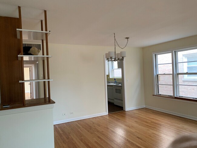 Foto del edificio - 702 Florence Ave