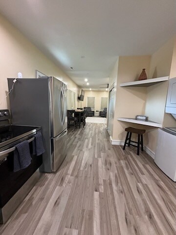 Foto del edificio - 838 Murray Ave