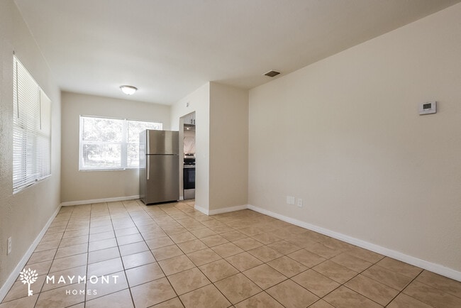 Foto del edificio - 2531 Carver Ave