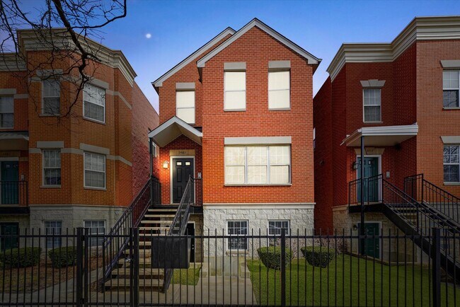 Foto del edificio - 1461 N Larrabee St