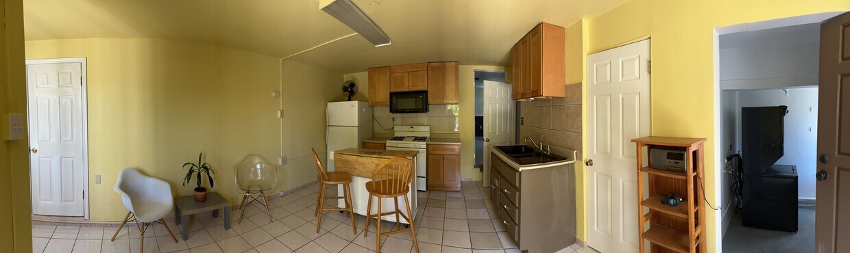Primary Photo - 1745 College View Pl