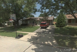 Building Photo - 2112 Arapahoe Dr