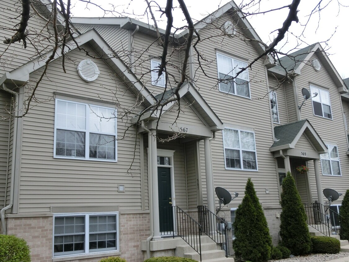 Primary Photo - 567 Parkview Ln