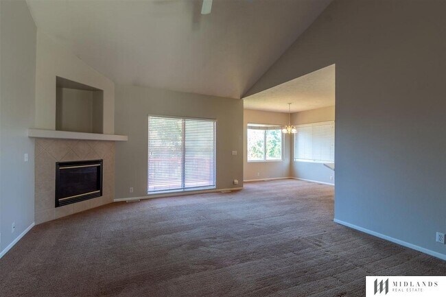Foto del edificio - 1007 Woodview Dr