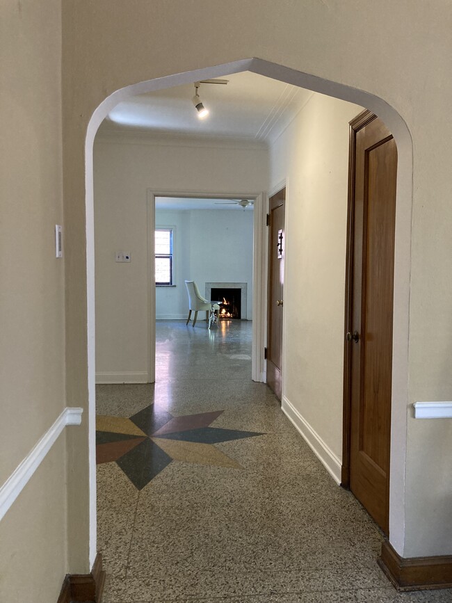 Hallway into living room - 7560 Wellington Way