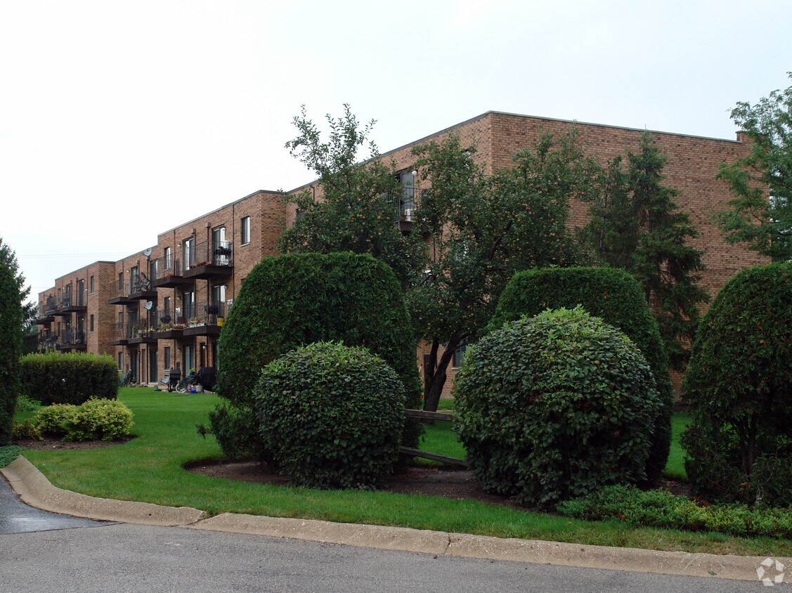 Building Photo - Mission Creek