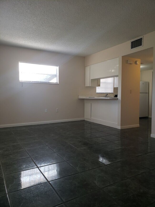 Foto del edificio - 329 7th St SW