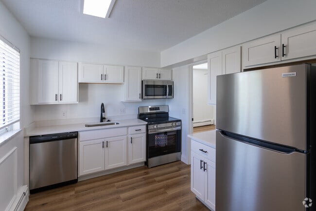 Interior Photo - The Reserves at Meadow Wood