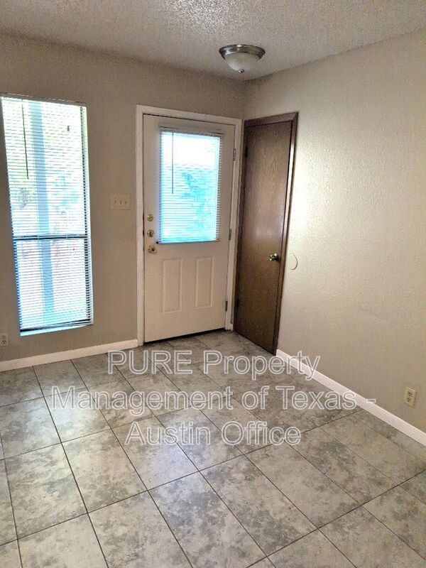 Foto del edificio - 1102 Woodlief Trail