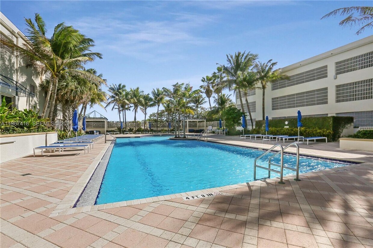 Photo - 6051 N OCEAN DR #302 HOLLYWOOD, FL 33019