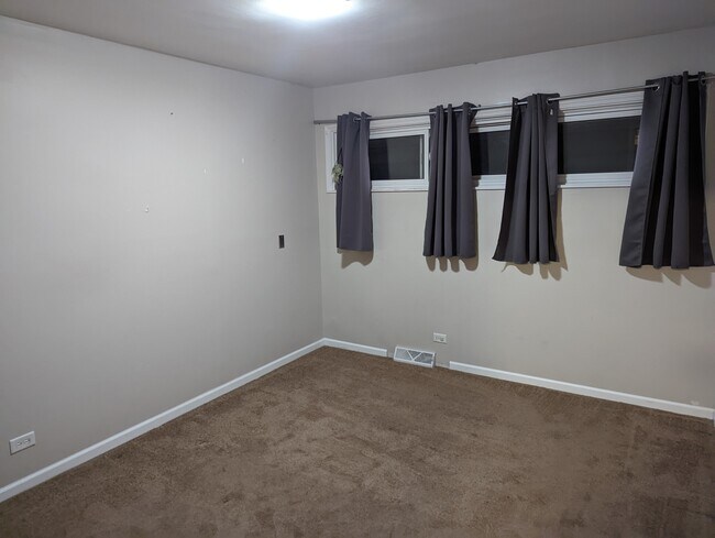 Foto del edificio - 8822 Forestview Rd