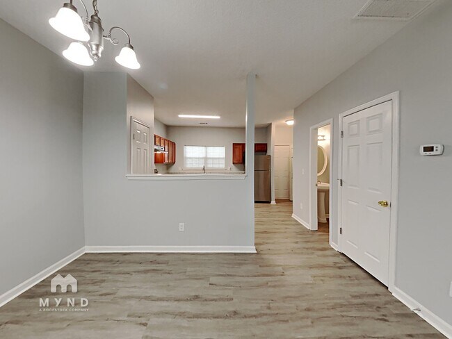 Building Photo - 2379 Coach Way