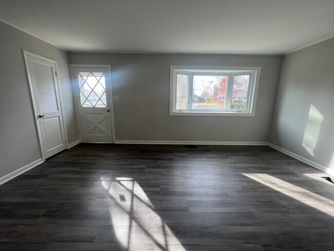 Building Photo - 2704 George Ct