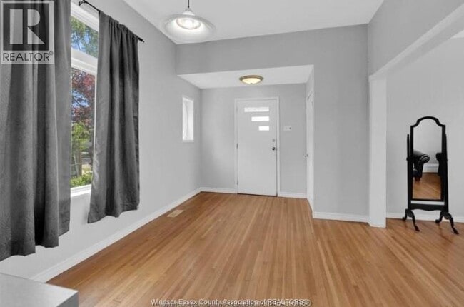 Building Photo - 272 McKay Ave