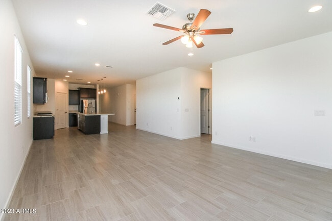 Building Photo - 4386 Greenleaf Dr