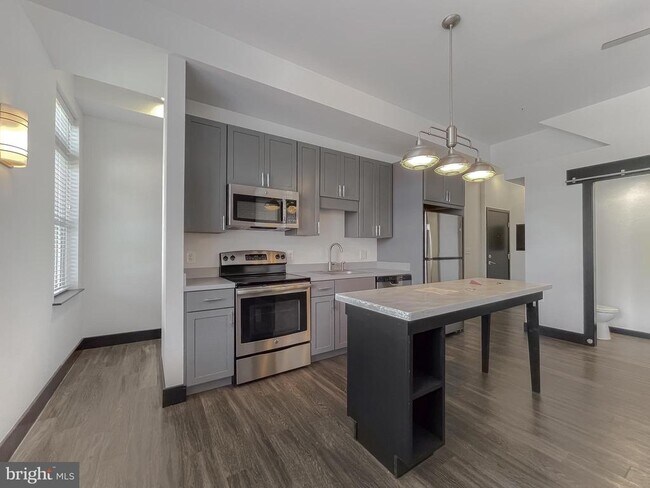 Foto del edificio - 22680 Washington St