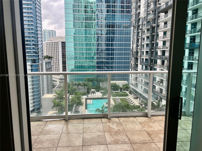 Building Photo - 300 S Biscayne Blvd