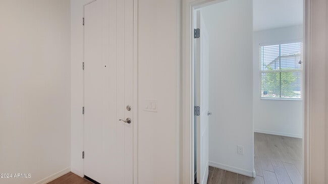 Foto del edificio - 13190 W Crestvale Dr