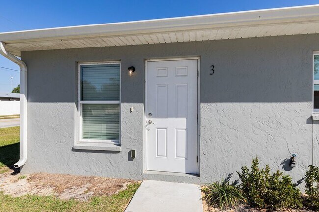 Building Photo - 1210 Avenue Z SE, Unit C