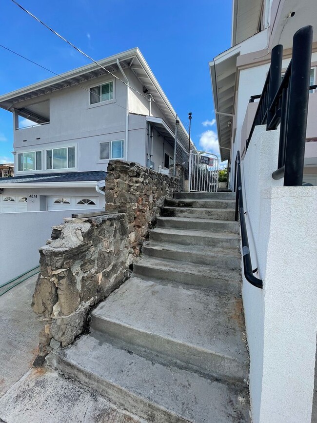 3 bed/2 bath unit in Salt Lake! - 3 bed/2 bath unit in Salt Lake! House