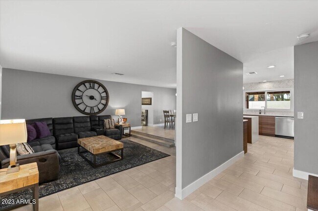 Foto del edificio - 6513 N 86th Pl