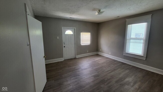 Foto del edificio - 3617 Unit A Upper Brookside Parkway South Dr