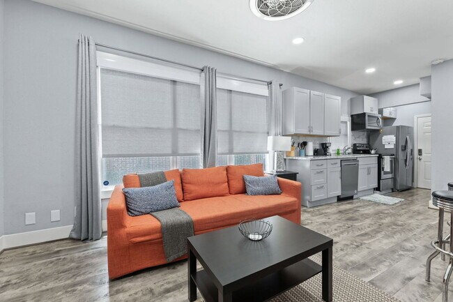 Foto del edificio - 412 Drew St