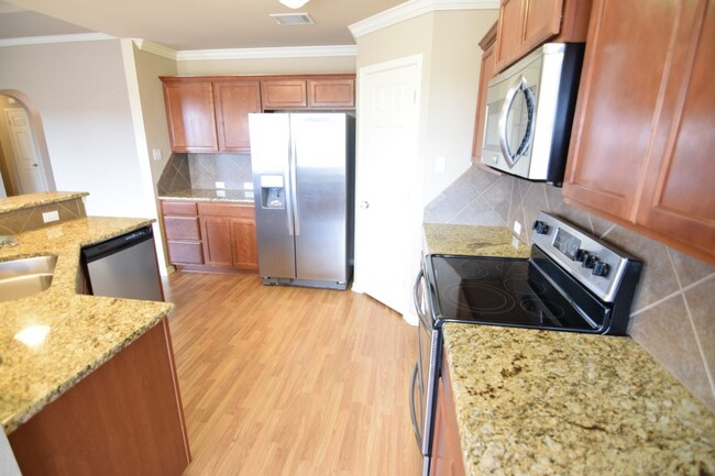 Foto del edificio - 1231 Neuberry Cliffe