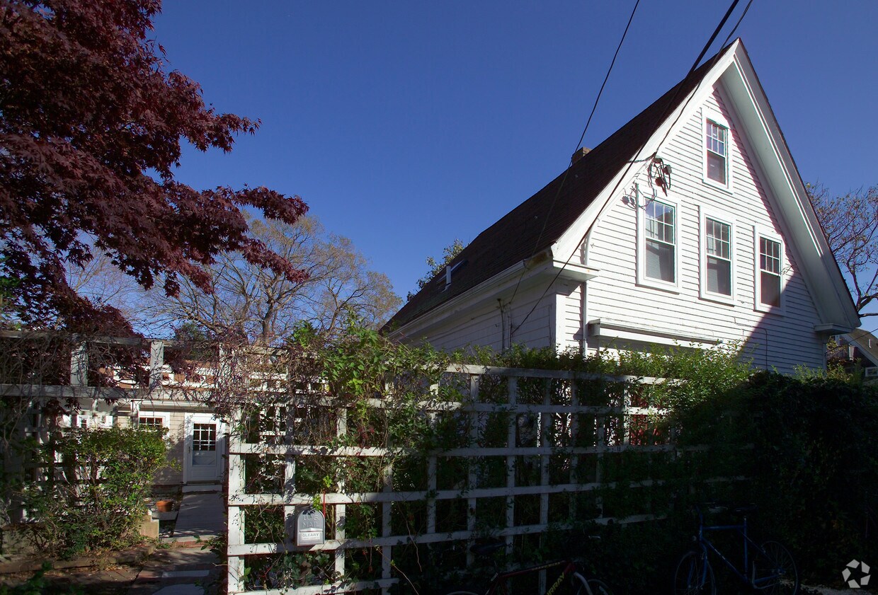 5 Kiley Ct, Provincetown, MA 02657 5 Kiley Ct Provincetown, MA