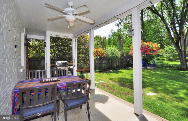 Foto del edificio - 3940 Garrison St NW