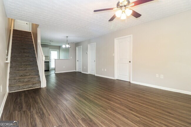 Foto del edificio - 1000 Weatherwood Pl NE
