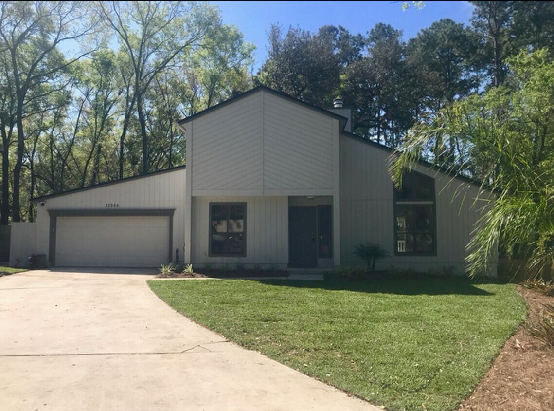 Primary Photo - 12968 Julington Ridge Dr E