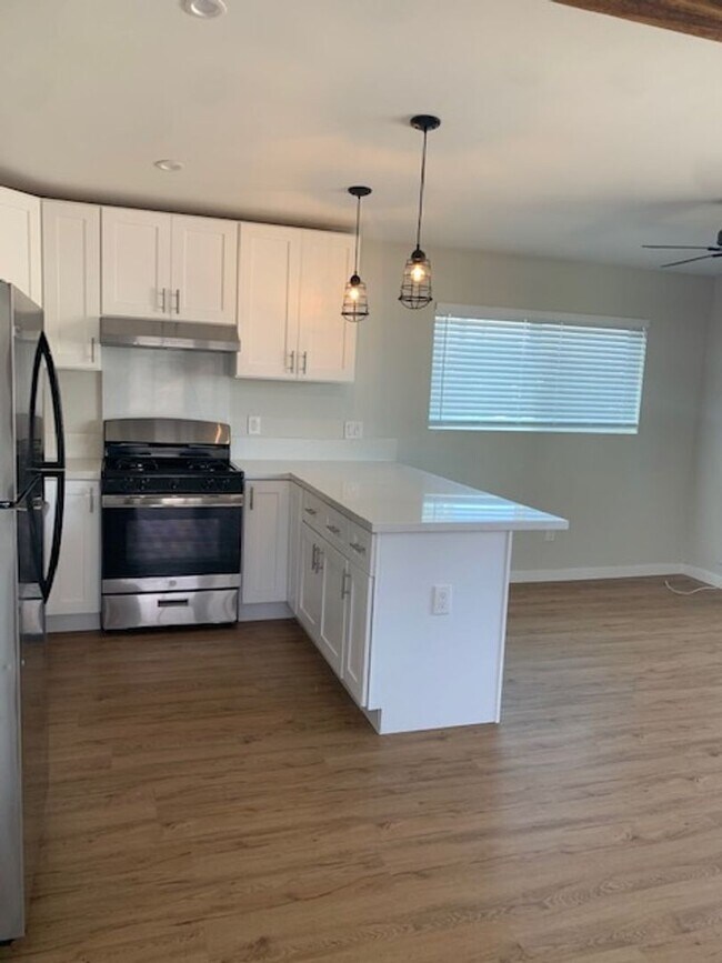 Foto del edificio - 1461 East Ln