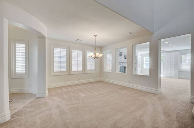 Foto del edificio - Stunning Rhodes Ranch Four Bedroom